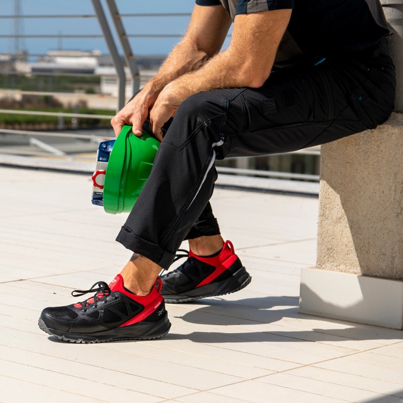 Reebok - Baskets de sécurité basses noires et rouges en maille nylon embout aluminium ALL TERRAIN S1P SRC